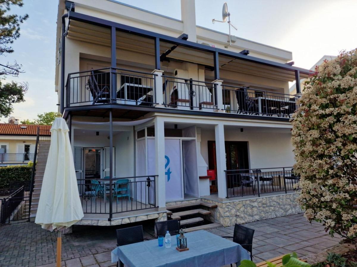 Anna24 Holidays Vantacici Exterior foto